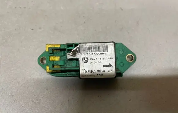 BMW 5 E39 Airbag deployment crash/impact sensor 6910678