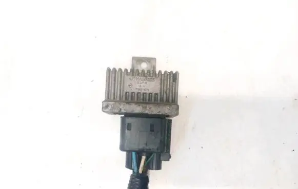 Nissan Almera N16 Glow plug pre-heat relay 7700115078