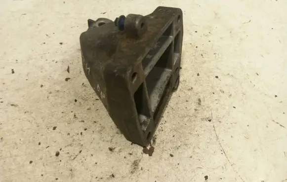 Mercedes-Benz E W211 Engine mounting bracket A6422230104