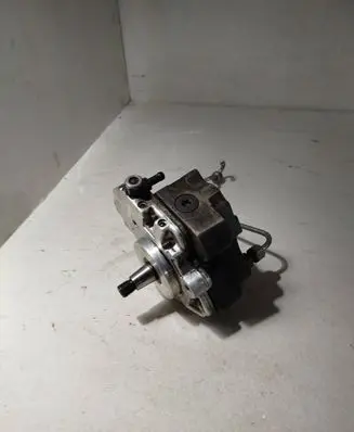 BMW 3 E46 Fuel injection high pressure pump 0445010045 7788670