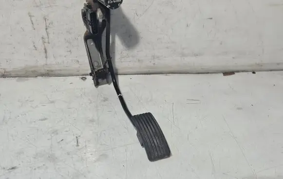 Mitsubishi Pajero Accelerator throttle pedal ASA66612