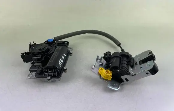 Seat Ateca Tailgate/trunk/boot lift motor 5TA827887C 4M0827506D