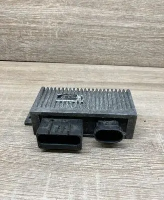 Renault Clio II Glow plug pre-heat relay 7700111525