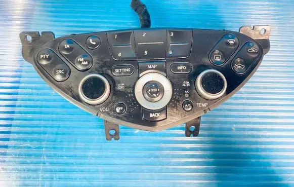 Nissan Primera Climate control unit 28395AV611 CSW5841C