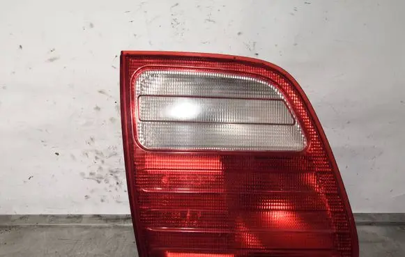 Mercedes-Benz E W210 Tailgate rear/tail lights A2108202364 198523