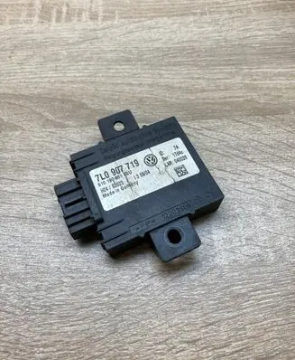 Volkswagen Touareg I Alarm control unit/module 7L0907719