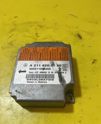 Mercedes-Benz E W211 Airbag control unit/module A2118205785 2118205785
