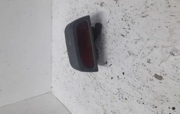 KIA Carens I Third/center stoplight OK2CO51580