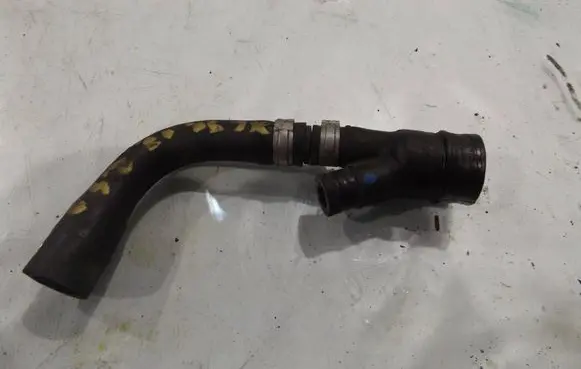 Volvo XC90 Engine coolant pipe/hose 30677875