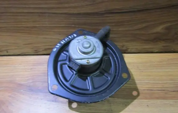 Mitsubishi Eclipse Heater fan/blower 1625004720