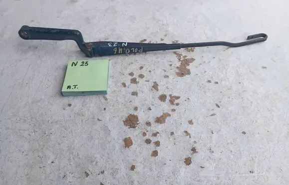 Volkswagen Polo III 6N 6N2 6NF Front wiper blade arm 84569856