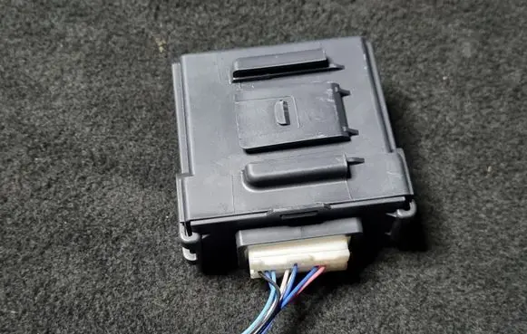 Nissan X-Trail T32 ESP acceleration yaw rate sensor 476A04MS0A CYSN55H0JT