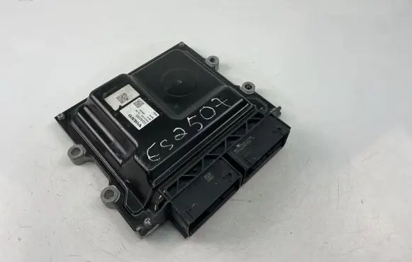Volvo XC90 Engine control unit/module ECU 32242005
