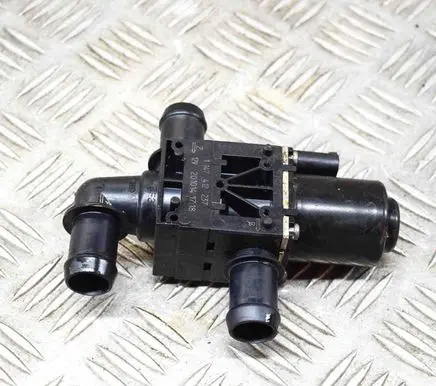 Jaguar I-Pace Electric auxiliary coolant/water pump J9D318495AA