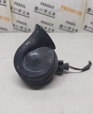 Volkswagen PASSAT B6 Horn signal 3C0951221