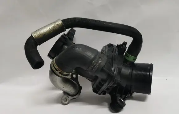 Renault Laguna III Turbo air intake inlet pipe/hose 165761844R