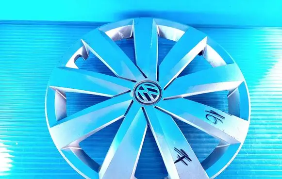 Volkswagen PASSAT B8 R16 wheel hub/cap/trim 3G0601147