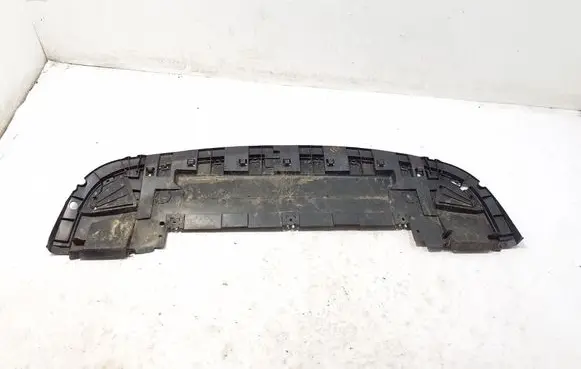 Renault Trafic III (X82) Engine splash shield/under tray 214774423R