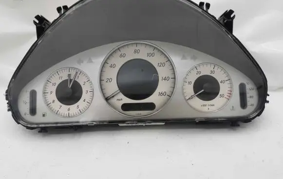 Mercedes-Benz E W211 Speedometer (instrument cluster) A2115404948 006128 110080363016
