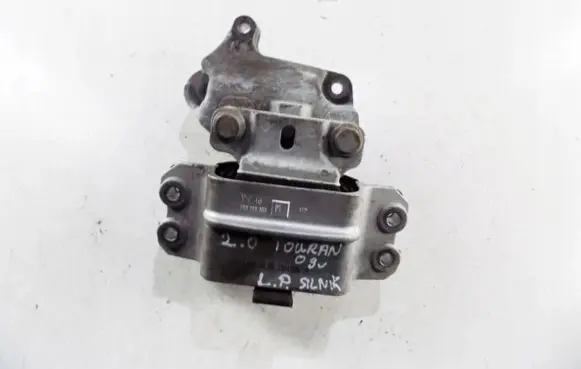 Volkswagen Touran I Engine mount bracket