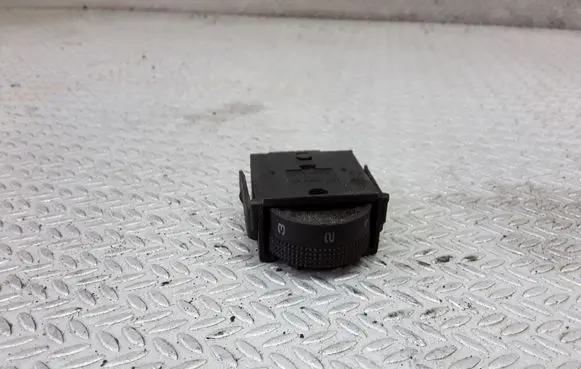 Volkswagen Golf III Headlight level height control switch 1H6941333