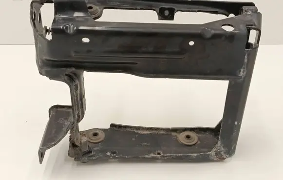 Radiator support slam panel bracket