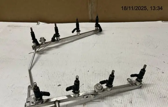 Mercedes-Benz GL X164 Fuel main line pipe A2730700795 2730700795