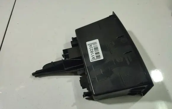 Peugeot 207 Glove box 9658919577