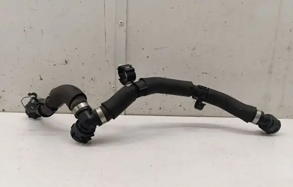 Mercedes-Benz EQE v295 Engine coolant pipe/hose