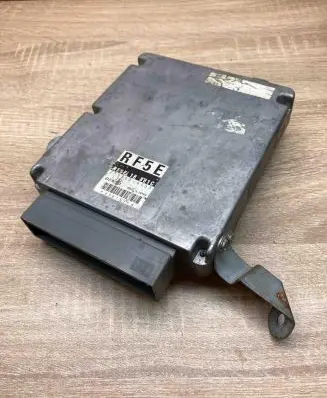 Mazda Premacy Engine control unit/module ECU RF5E18881C RF5E