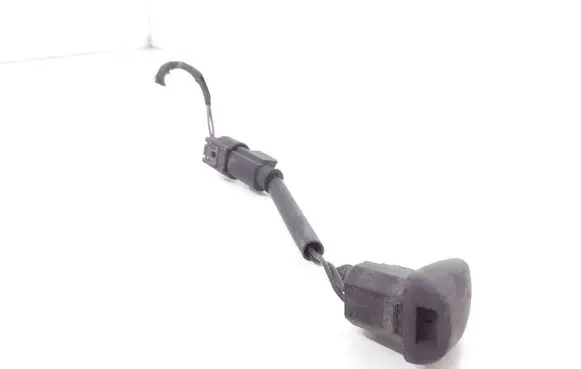 BMW 5 E60 E61 Windshield washer spray nozzle 7132969