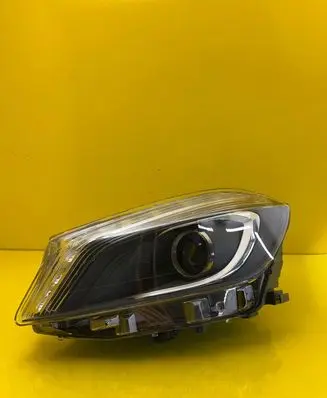Mercedes-Benz A W176 Headlight/headlamp A1768201101