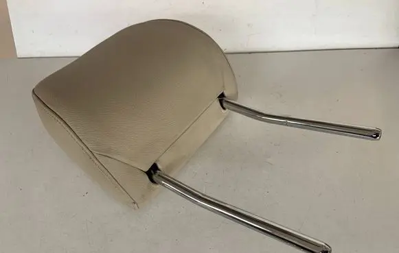 Audi Q5 SQ5 Front seat headrest 