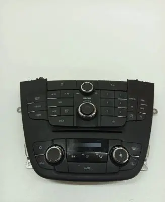 Head unit multimedia control