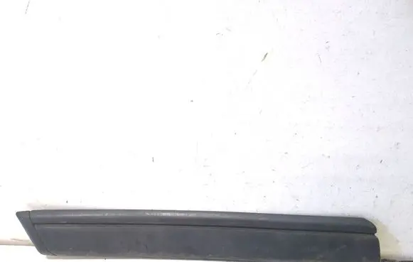 Mercedes-Benz E W124 Fender trim (molding) 