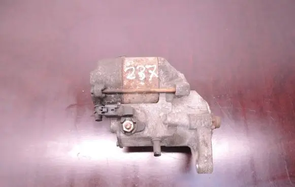 Toyota Yaris Starter motor 2810033050 4280000570 D237