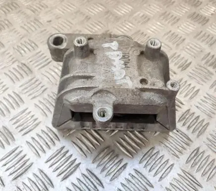 Volkswagen PASSAT B7 Engine mount bracket 1K0199262CR