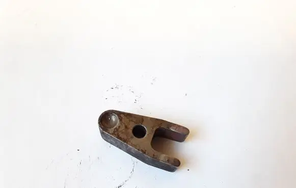 Mercedes-Benz CLS C219 Fuel Injector clamp holder NOCODE