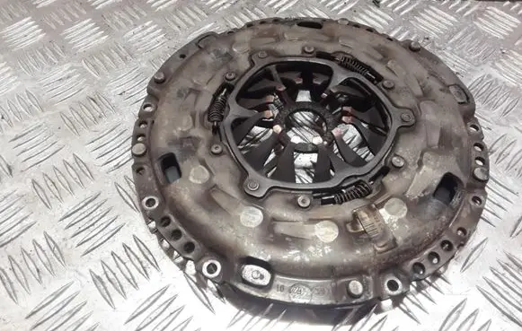 Volkswagen Touran I Pressure plate 