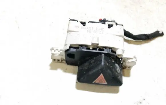 Ford Focus Hazard light switch 2m5t13a350aa