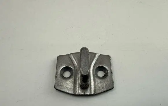BMW 1 F20 F21 Rear door lock loop/hook striker 731254