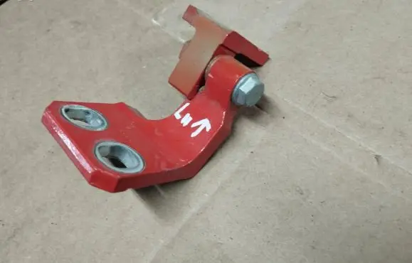 Jeep Renegade Rear door upper hinge