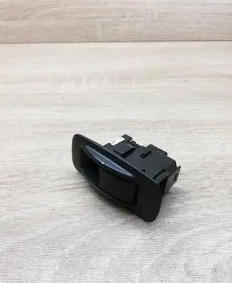 Toyota Corolla Verso AR10 Electric window control switch 008010F030 57035228