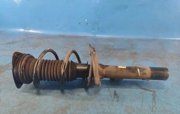 Nissan X-Trail T33 Front shock absorber/damper 543026RR0E