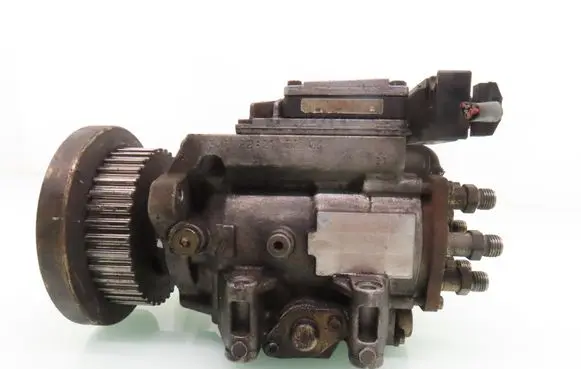 Audi A8 S8 D2 4D Fuel injection high pressure pump 059130106D 0470506002 VP44