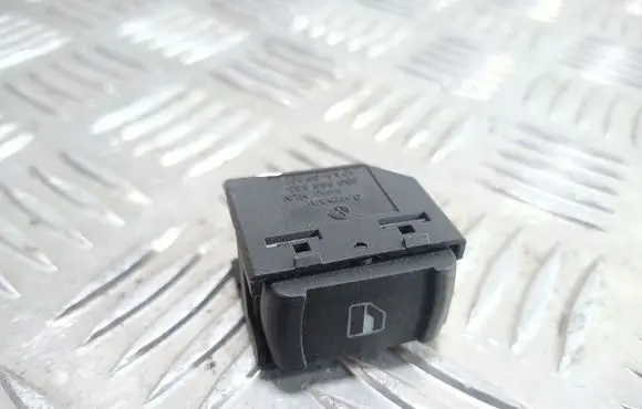 Skoda Octavia Mk1 (1U) Electric window control switch 3B0959855