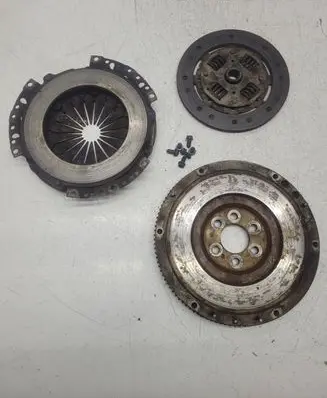 Volkswagen Polo II 86C 2F Clutch set kit 05614103