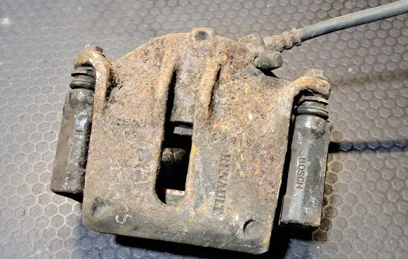 Renault Scenic II - Grand scenic II Front brake caliper