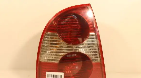 Volkswagen PASSAT B5.5 Rear/tail lights 3B5945095AE