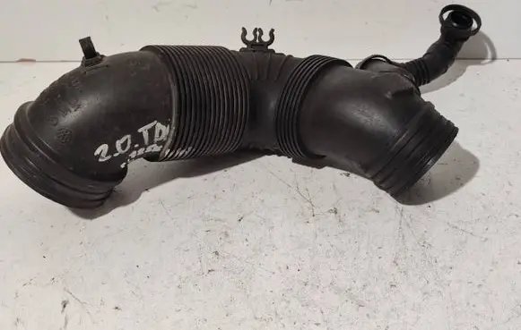 Volkswagen PASSAT B6 Air intake hose/pipe 3C0129654P 446197604